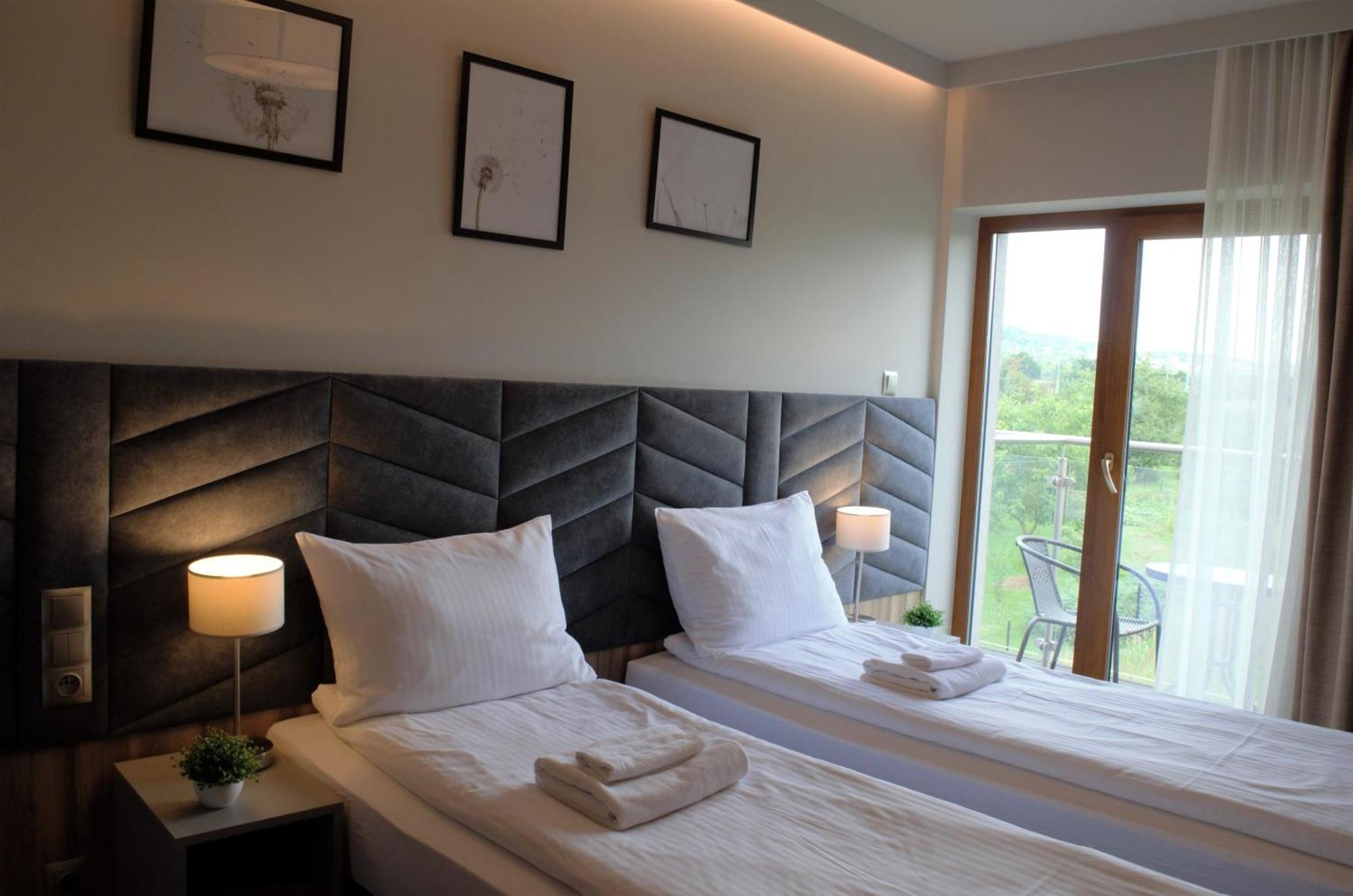 Villa & Gospoda Krakowska Kobiernice Extérieur photo