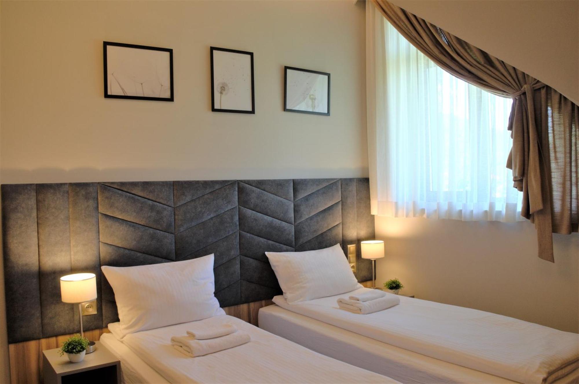 Villa & Gospoda Krakowska Kobiernice Extérieur photo